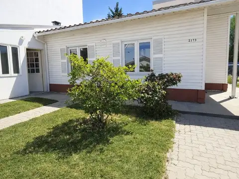 Casa 3 habitaciones con Depto 