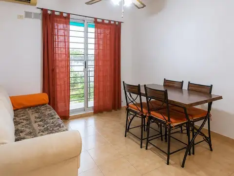 Departamento en venta 1 dormitorio c/ patio y cochera