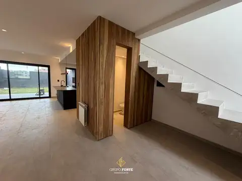 Casa en Venta en Brisas De Manantiales, USD 219.000