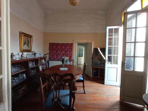 Casa 6 ambientes con 3 baños