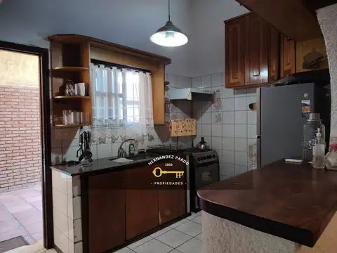 Depto Tipo Casa 5 ambientes con 2 baños