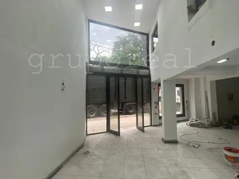 CANNING - Local a metros Rotonda de la Mujer