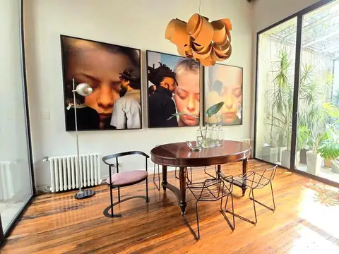 EXCLUSIVA RESIDENCIA EN SAN TELMO CON LOCAL COMERCIAL