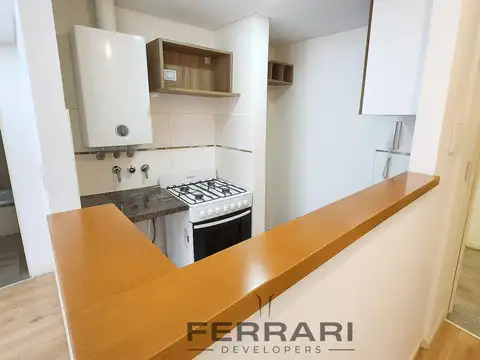 MODERNO depto. de 1 dormitorio al frente, CON BALCÓN.