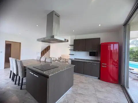 Casa en Alquiler Temporal de 4 dormitorios