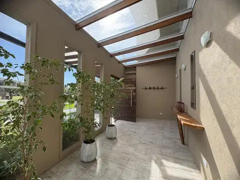 Casa en Alquiler Temporal en Haras Santa Maria, USD 3.000