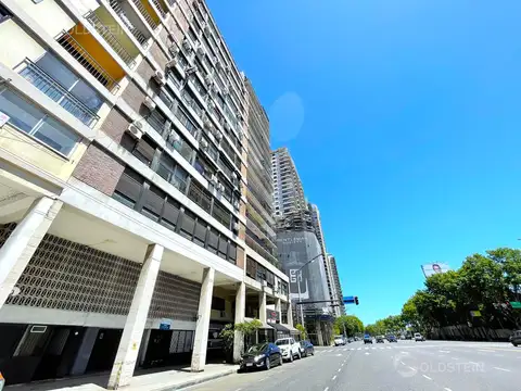 Av. Del Libertador al 200