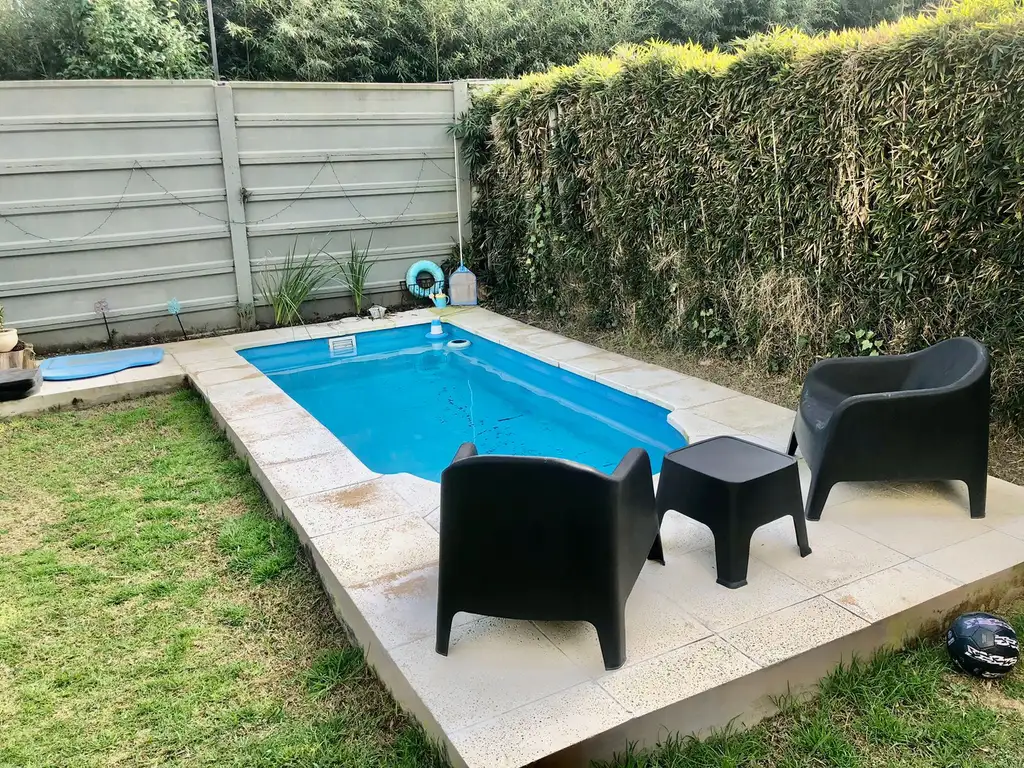 los jazmines 3800 ,  alberti,  pilar  3800