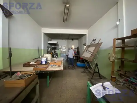 Edificio Comercial en  excelente zona industrial