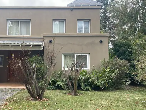 Casa 5 Ambientes en Martindale