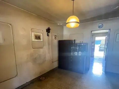 Depto Tipo Casa en Venta 52 años