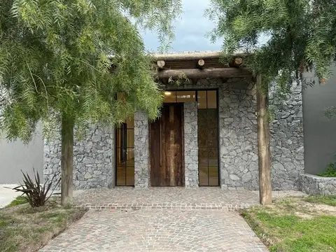 Casa en Alquiler 4 ambientes San Matías Escobar