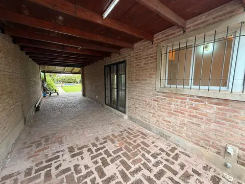 Casa en Alquiler en Roldan, $ 1.100.000