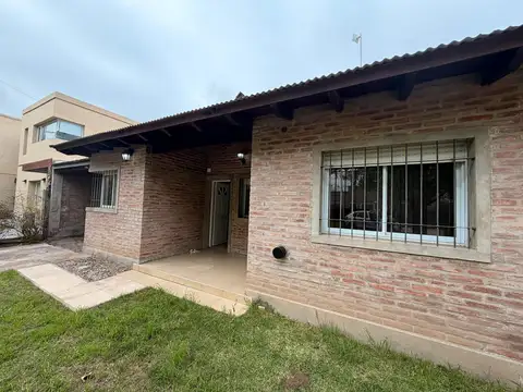 Casa en Alquiler de 2 dormitorios
