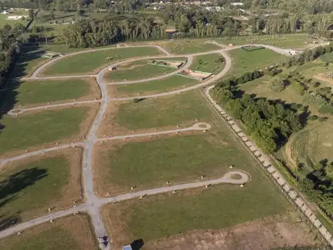 VENTA TERRENO EMPRENDIMIENTO CARDANO PILAR