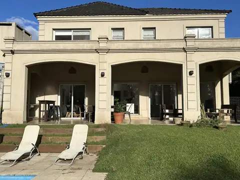 Casa en Venta de 4 dormitorios