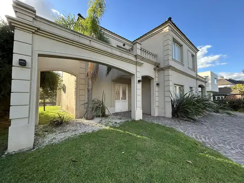 Casa al Lago en venta en Los Castores  Nordelta