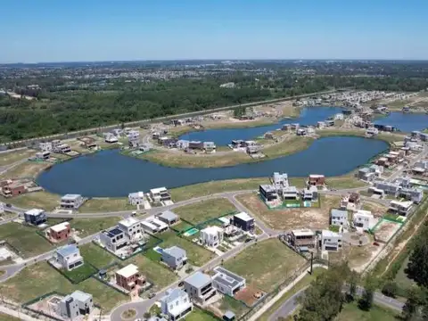 Terreno en Venta de 639,0 m2