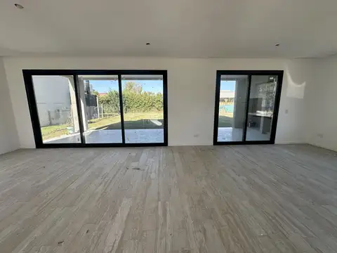 Casa en Venta en Vila Marina, USD 300.000