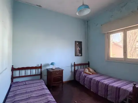 Caseros Centro Planta Alta 4 Ambientes a Reciclar
