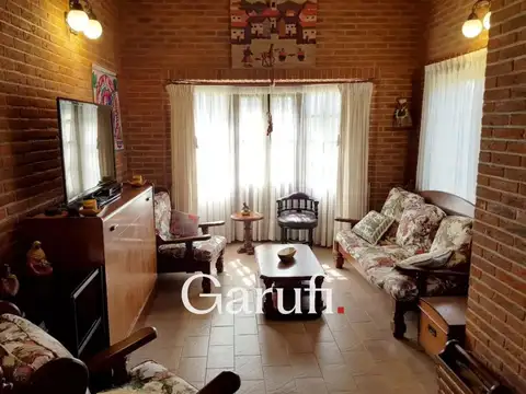 Casa en Venta con 4 cocheras