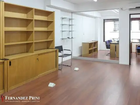 Oficina en Venta con 1 cochera