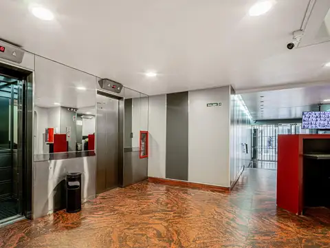 Oficina 4 ambientes con 2 baños
