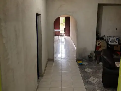 SE VENDE CASA CALLE TUCUMAN NORTE 50M AV BELGRANO