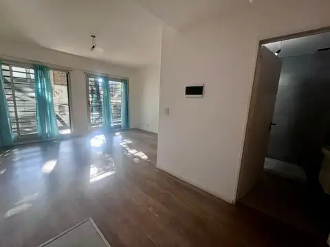 Departamento en Alquiler en Boca, $ 600.000