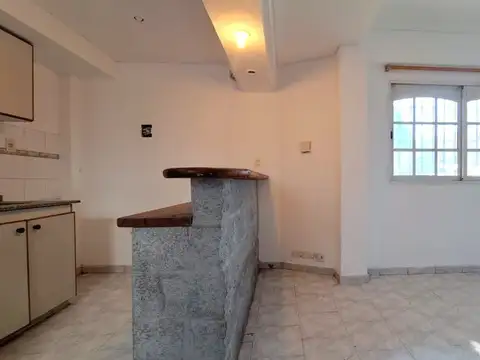 Depto Tipo Casa en Venta en Lanus Oeste, USD 119.000
