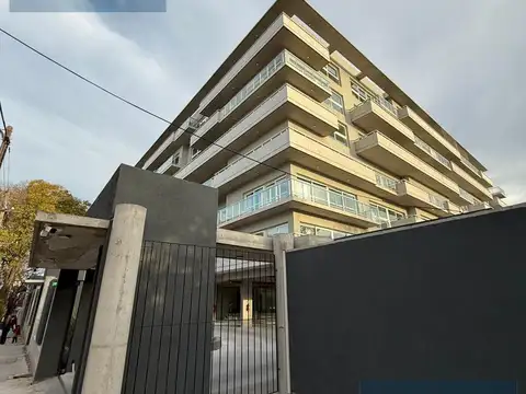 Venta Departamento 2 ambiente con balcon y cochera doble