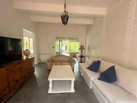 Casa en Alquiler en Playa Grande, USD 1.700