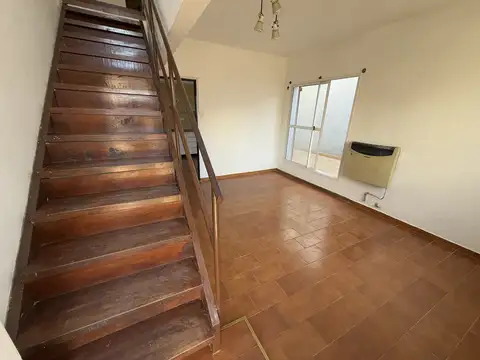 Depto Tipo Casa en Venta con 1 cocheras
