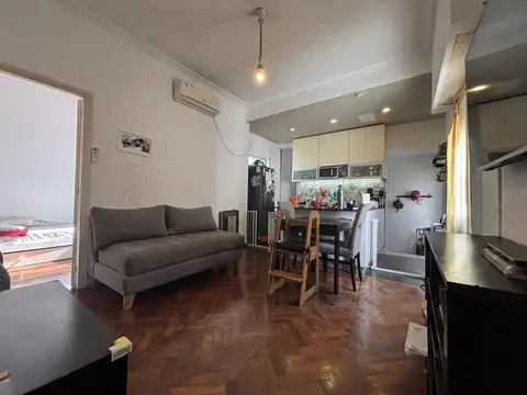 Depto Tipo Casa en Venta 64 años