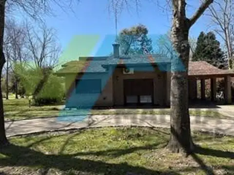 Casa 3 ambientes con 2 baños