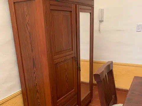 Caseros 1100, Piso 3