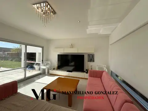 Casa en Alquiler de 3 dormitorios