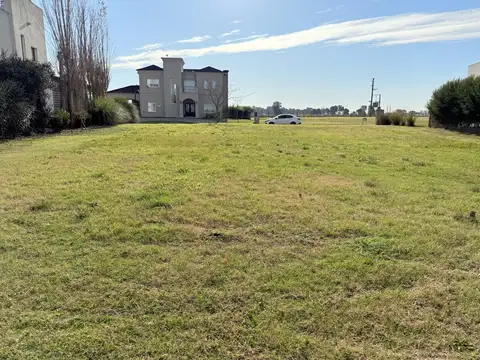 Terreno en Venta 34  mts Fondo