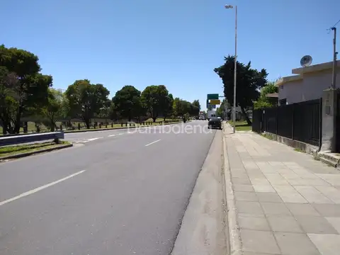 Terreno en Venta en El Palomar, USD 360.000