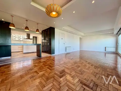 Departamento en Venta en Playa Grande, USD 465.000