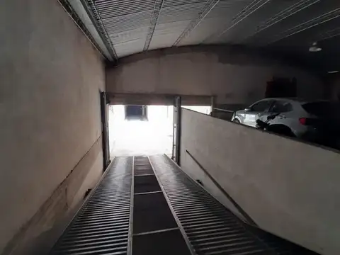 Cochera en Venta con acceso Rampa móvil