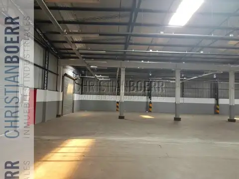 MARQUEZ Y R8 - 2600M EN COMPLEJO - PLAYA INTERNA. VIGILANCIA