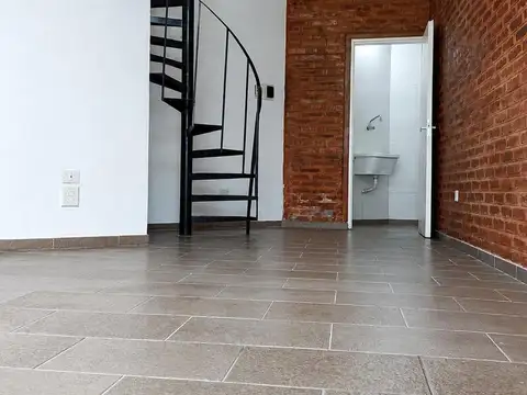 LOCAL COMERCIAL EN GALERIA-CENTRO CASTELAR
