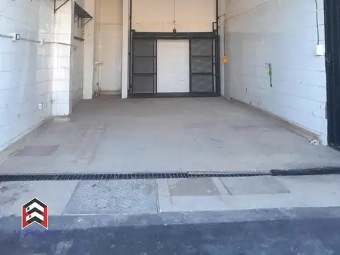 Galpon en Alquiler en Tablada, USD 1.600