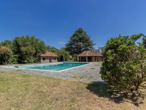 Terreno ideal desarrollo inmobiliario en Funes, Venta.