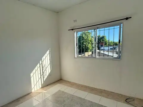 Departamento en Alquiler en Merlo, $ 350.000