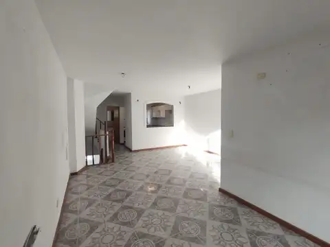 Depto Tipo Casa en Venta de 3 dormitorios