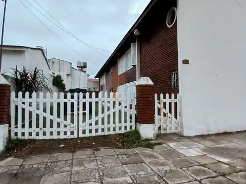 Casa - Venta - Argentina, Costa Azul - MENDOZA 3783