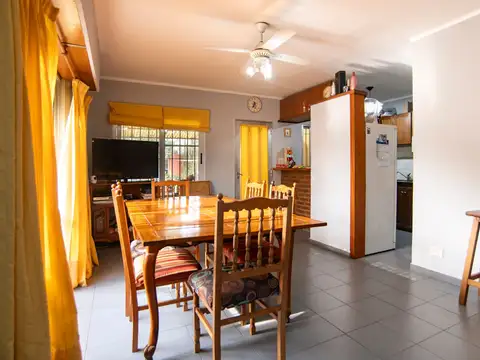 Casa en Venta en Villa Elisa, USD 174.000