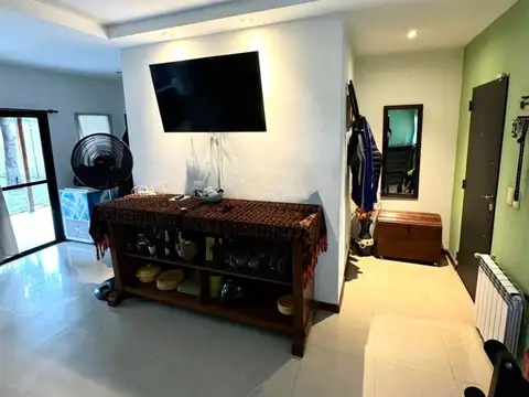 CASA 4 AMBIENTES DE VICENZO PILAR JARDIN ESTUDIO